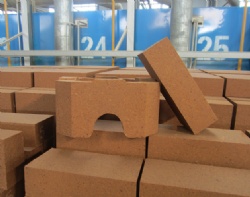 Magnesite brick